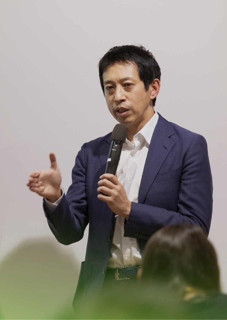 越川 慎司講演中の画像